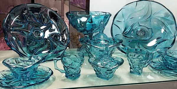 سرويسهاي 25پارچه بوگاتي
