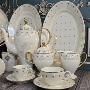سرویس ۶نفره چینی پردیس برند صادراتی ویلیام طراحی جدید دسته طلا طرح ۴۰۵۵