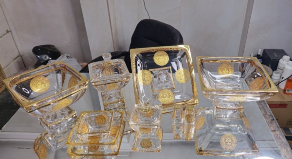سرویس زیبایی نوبل لب طلا گل ورساچه سری کامل