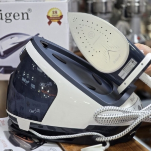 اتو مخزن دار روگن مدل Ru-1035 توان دستگاه : 2800 watt ظرفیت مخزن آب : 1.9 لیتر دارد ساخت روگن آلمان