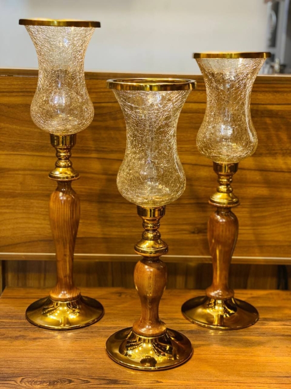 شمعدان ۳ سایز کنار سالنی تنه چوب