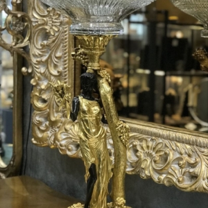 مجسمه درختی میوه خوری بانو ریسه بدست برنز پرکار