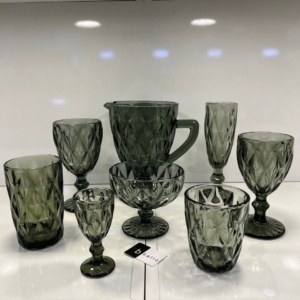ست گیلاس خوری ها و لیوان ها