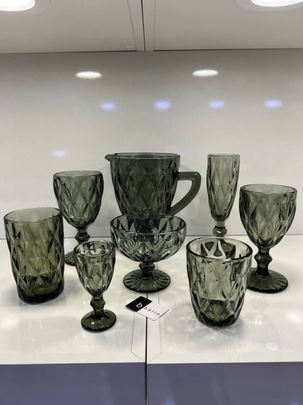 ست گیلاس خوری ها و لیوان ها