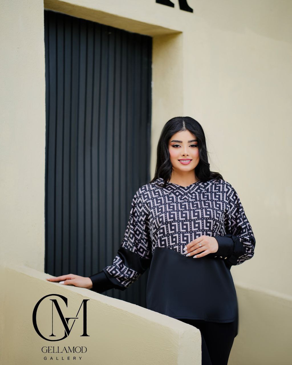 شومیز قواره بزرگ طرح فندی  - تصویر 4