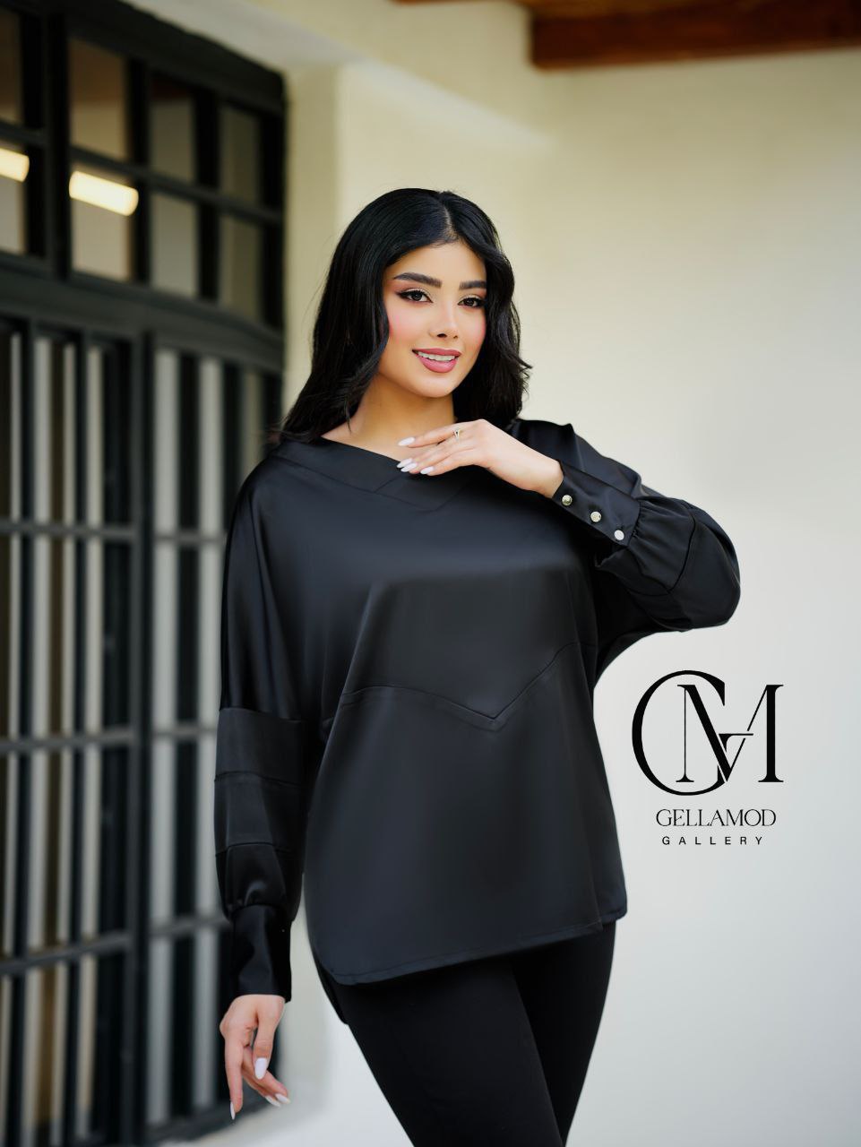 شومیز قواره بزرگ طرح فندی  - تصویر 2