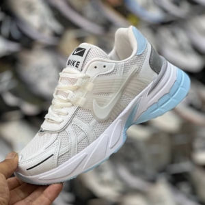 v2k کفش اسپرت