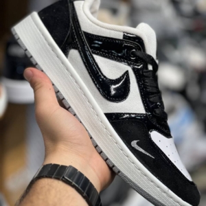 کفش اسپرت نایک ورنی 