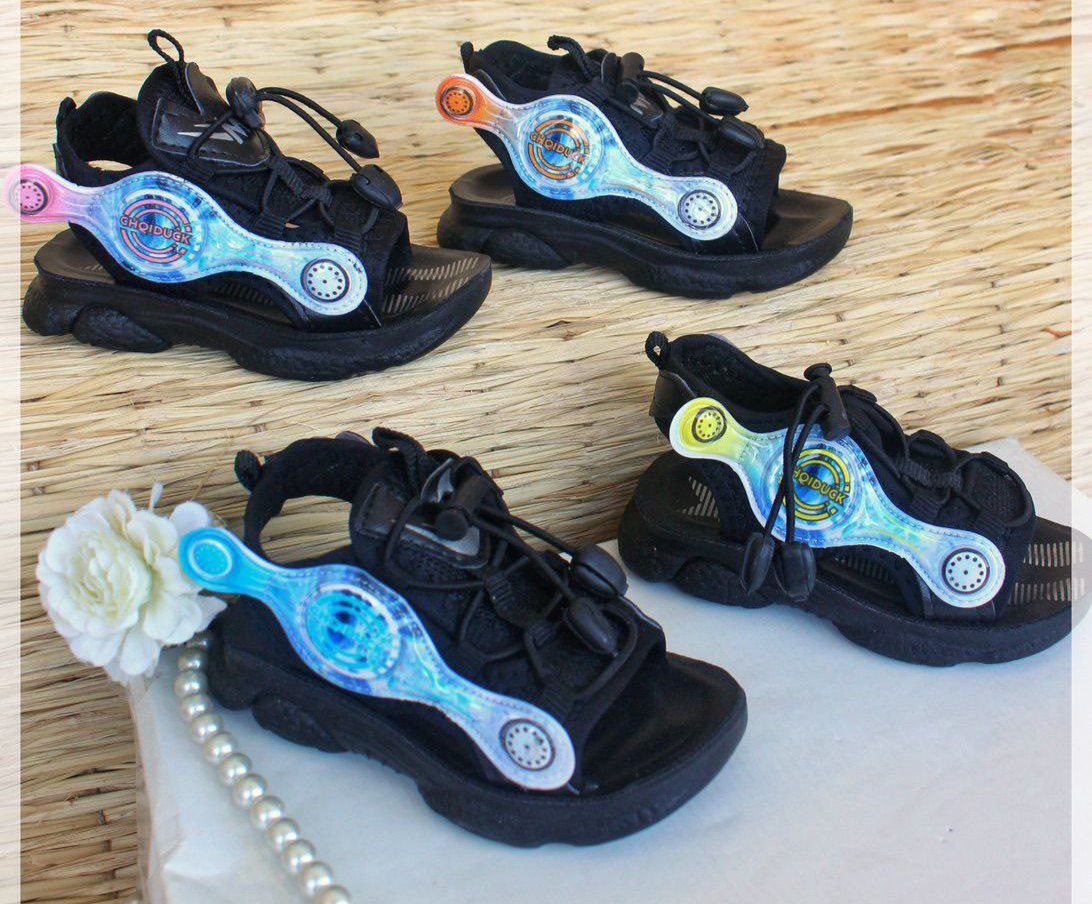 کفش اسپرت بچه گانه