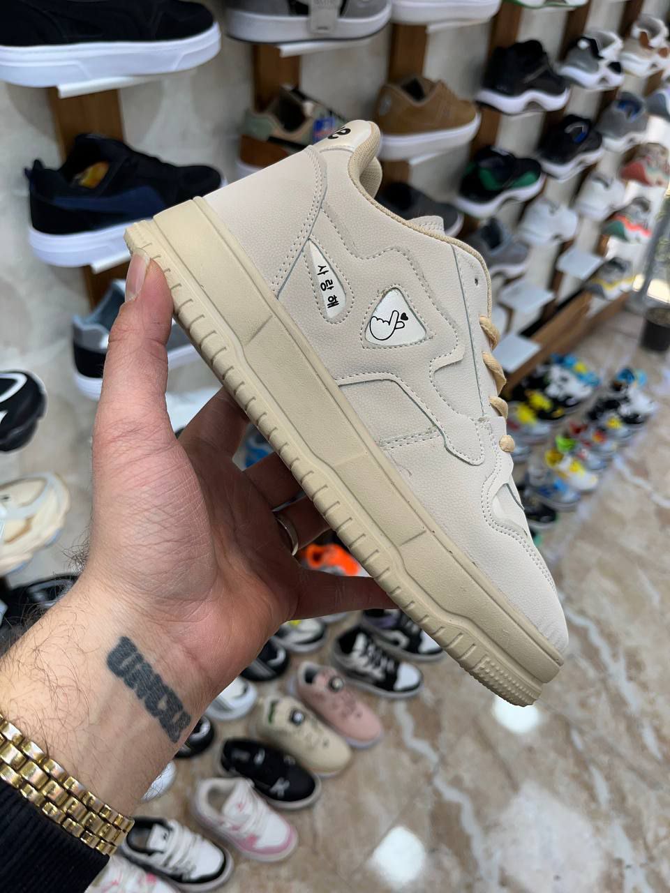 کفش اسپرت ونس لاو - تصویر 2