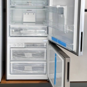 یخچال فریزر بالا پایین هایسنس 30 فوت مدل RB605N4BS1