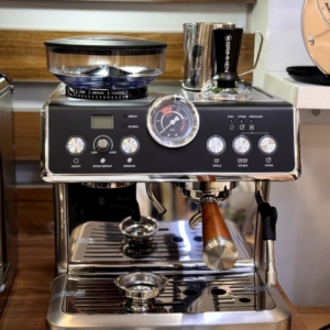 اسپرسو ساز حرفه ای نیمه صنعتی برند گریمنGR_EM505