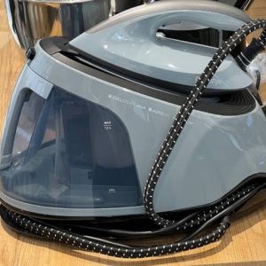 اتو مخزن دار گرنیه مدل SGD3000BBK