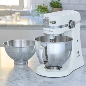 همزن حرفەای از برند خوشنام الکترولوکس مدل EKM 4100 بدنە فلزی