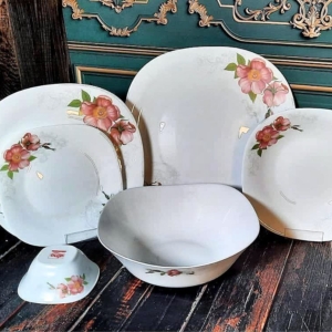 سرویس ۲۶ پارچه ۶نفره غداخوری طرح هوزان صورتی 