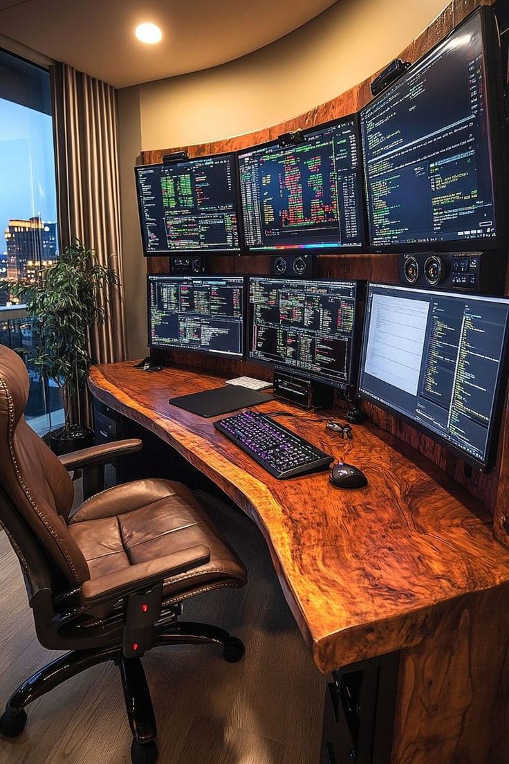 تحلیل مدل کسب‌وکار Salesforce؛ چگونه مدیریت ارتباط با مشتری به یک صنعت بزرگ تبدیل شد؟